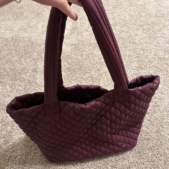 Unbranded Puffer Tote - Picture 2 of 4